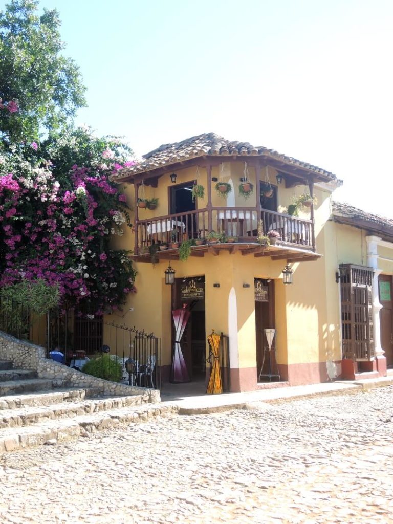 Kuba Sehenswürdigkeiten - Haus und Treppe Trinidad